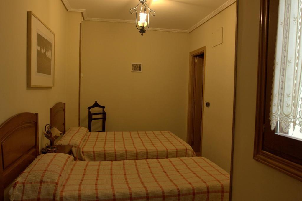 Hostal Rural Elosta Lekunberri Exteriör bild
